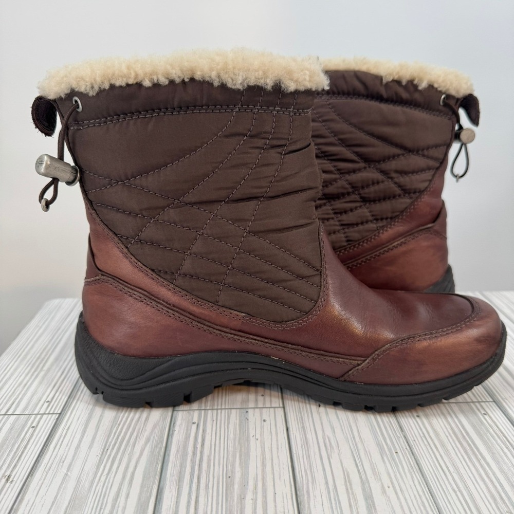 UGG Women's Size 9 Waterproof Boots Stormburst Brown Vibram Shearling Fur Lined‎